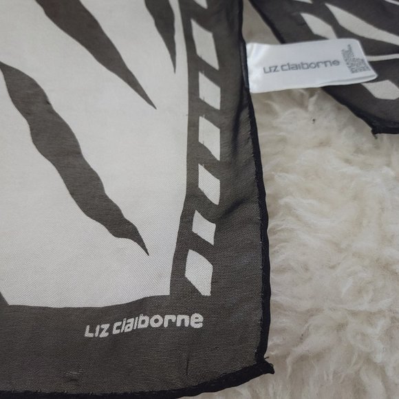 LIZ CLAIBORNE Vintage Bundle: Black White Scarf & Gold Bag Charm/Keychain - Picture 3 of 12